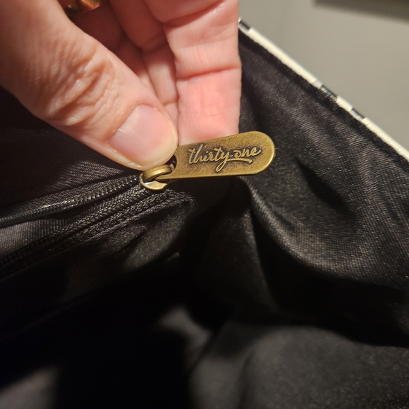 Thirty-One Black and White Houndstooth Tote - Picture 6 of 6